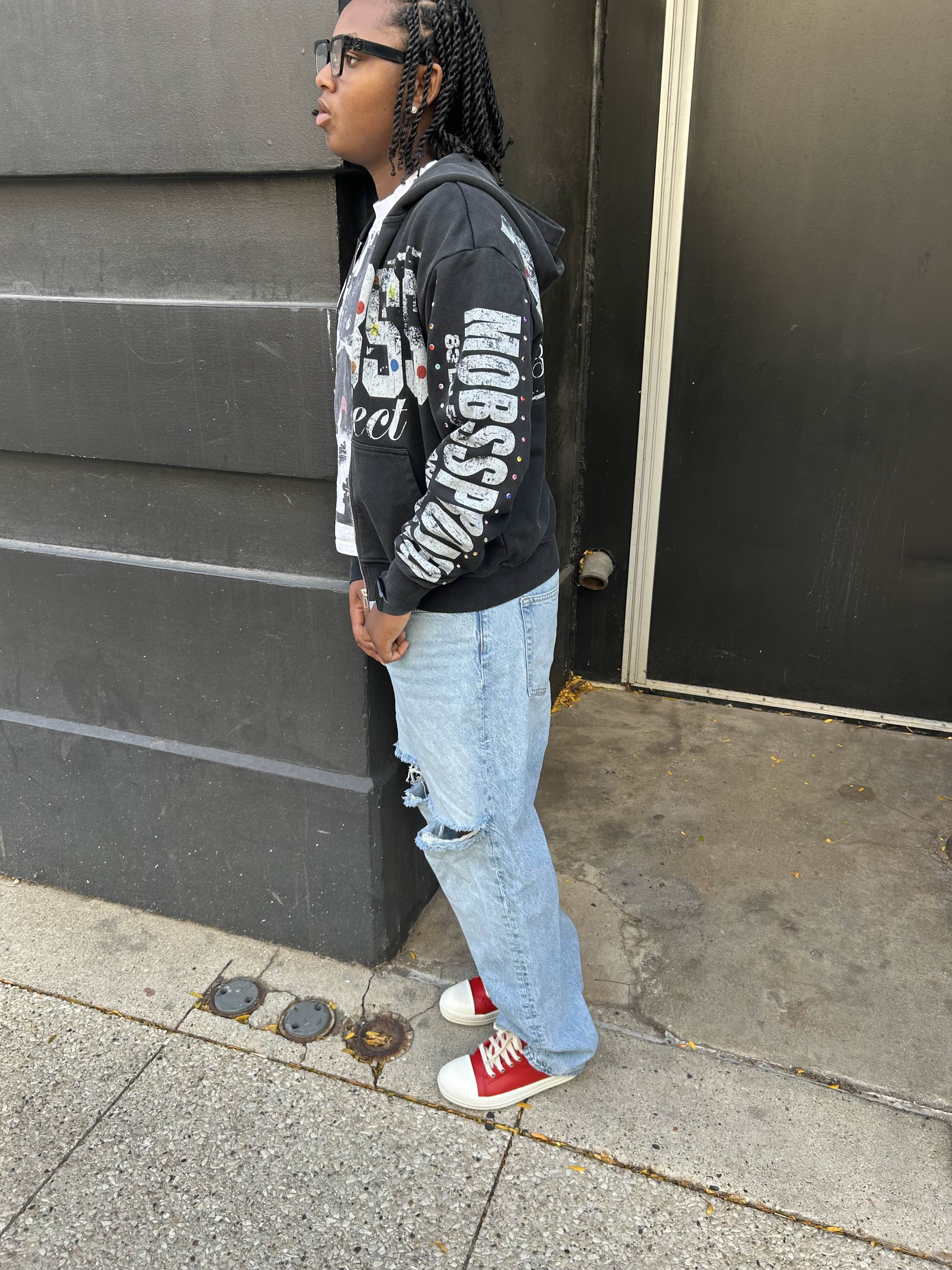 ' 2083 ' P30JECT ZIPUP HOODIE